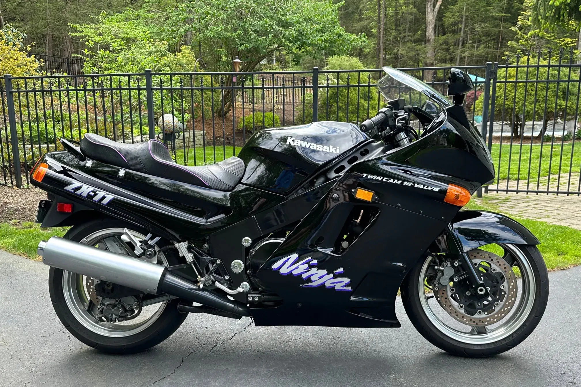 1993 Kawasaki ZX1100-C4 Ninja ZX11 Base | Hagerty Valuation Tool® 1993 Kawasaki ZX1100-C4 Ninja ZX11 Base | Hagerty Valuation Tool®